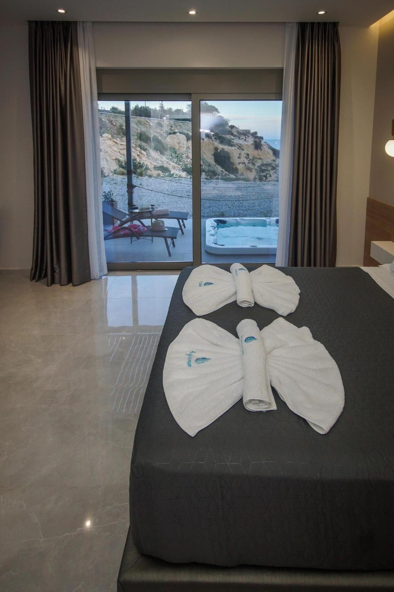 Aquamarine Luxury Suites Archangelos  Exteriér fotografie